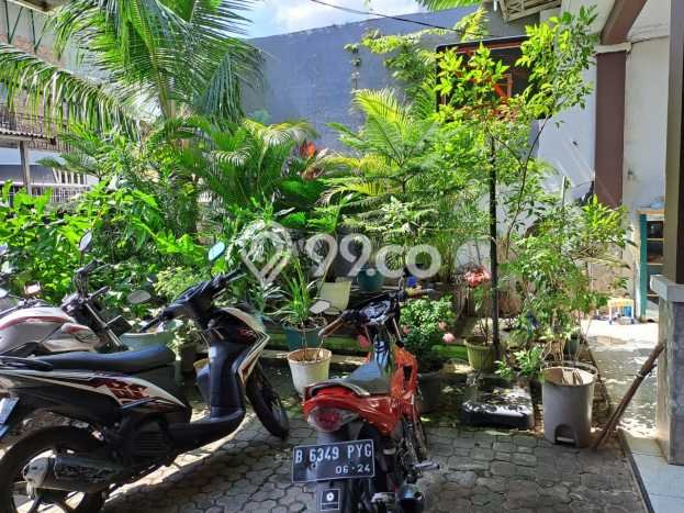 Ready to Use! Luxury House LT 300m2 Desain Modern di Menteng Dalam Ready to Use! Luxury House LT 300m2 Desain Modern di Menteng Dalam