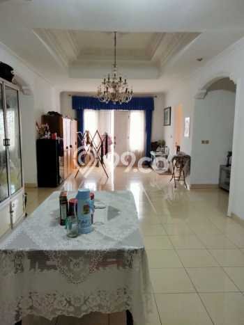 For Sale! Premium House LT 210m2 Desain Elegan di Kemang For Sale! Premium House LT 210m2 Desain Elegan di Kemang