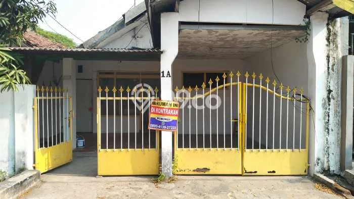 Rumah Disewakan Surabaya LT 140m2 LB 100m2 Kawasan Dukuh Kupang Rumah Disewakan Surabaya LT 140m2 LB 100m2 Kawasan Dukuh Kupang