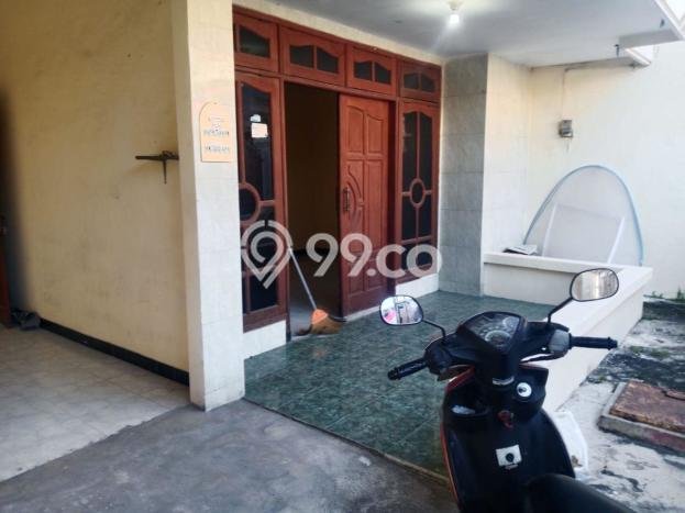Disewakan Rumah di Surabaya Timur Disewakan Rumah di Surabaya Timur