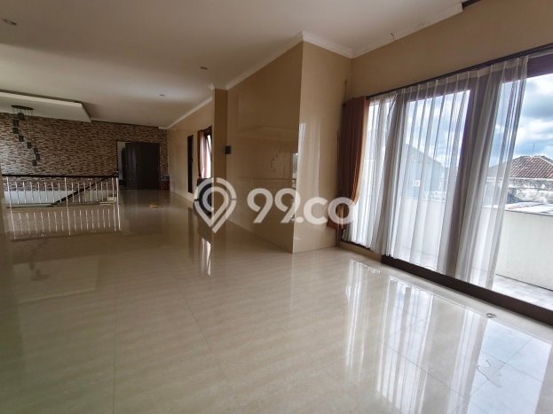 Dijual Rumah Premium dengan Fasilitas Sekitar Lengkap di Denpasar Barat, Denpasar Dijual Rumah Premium dengan Fasilitas Sekitar Lengkap di Denpasar Barat, Denpasar