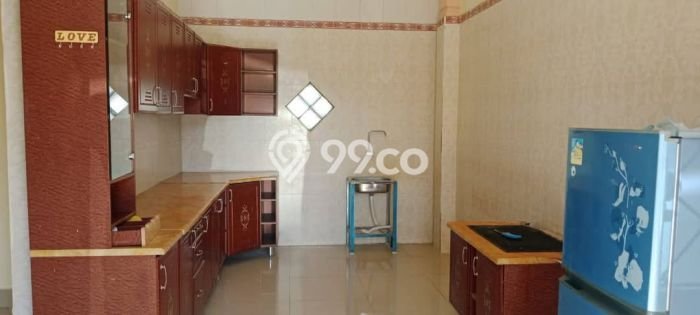Dijual! Vila Kawasan , Luas 380m2m², Posisi Strategis Dijual! Vila Kawasan , Luas 380m2m², Posisi Strategis