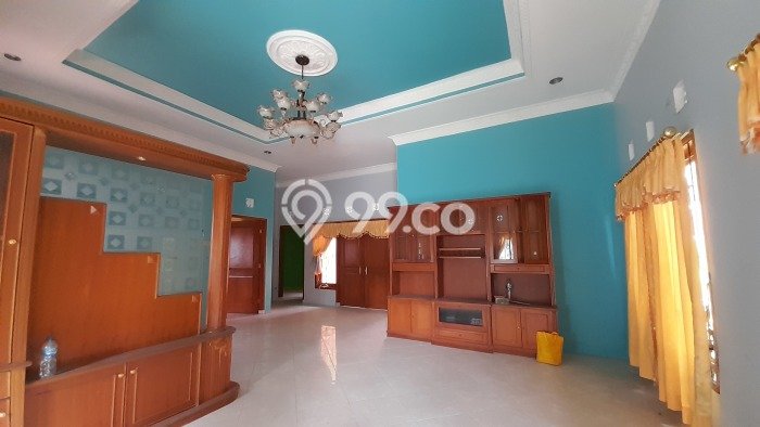 For Sale Rumah 3 Kamar Lokasi Ideal Nyaman dan Strategis di Laweyan For Sale Rumah 3 Kamar Lokasi Ideal Nyaman dan Strategis di Laweyan