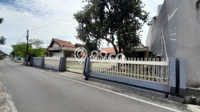 Tanah Kosong Dijual di Solo dengan Area 439m2 Tanah Kosong Dijual di Solo dengan Area 439m2