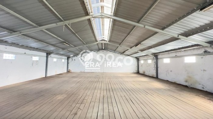 Gudang Lokasi Premium di Laweyan, Luas 800m2m², Pusat Bisnis Gudang Lokasi Premium di Laweyan, Luas 800m2m², Pusat Bisnis