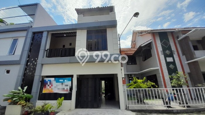 Jual Rumah Strategis Bagus Punya 4 KT di Laweyan Solo SHM Jual Rumah Strategis Bagus Punya 4 KT di Laweyan Solo SHM