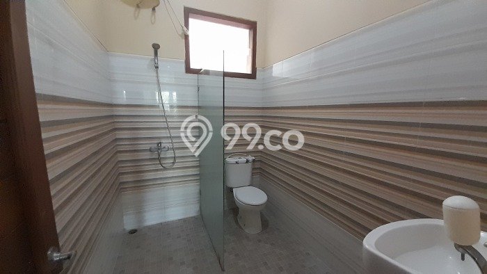 Rumah Modern 3 KT LT 172m2 di Solo Baru Rumah Modern 3 KT LT 172m2 di Solo Baru