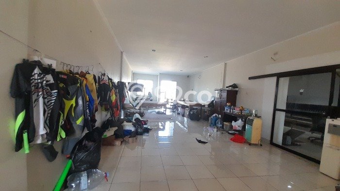 Ruko di Colomadu, Luas 150m², Pusat Komersial, Jalan Utama Ruko di Colomadu, Luas 150m², Pusat Komersial, Jalan Utama