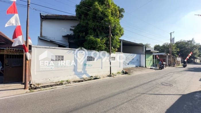 Gudang Lokasi Premium di Laweyan, Luas 800m2m², Pusat Bisnis Gudang Lokasi Premium di Laweyan, Luas 800m2m², Pusat Bisnis