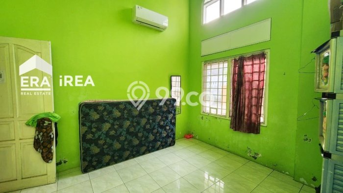 Rumah Modern Cantik 2 KT Siap Huni di Solo Baru Rumah Modern Cantik 2 KT Siap Huni di Solo Baru