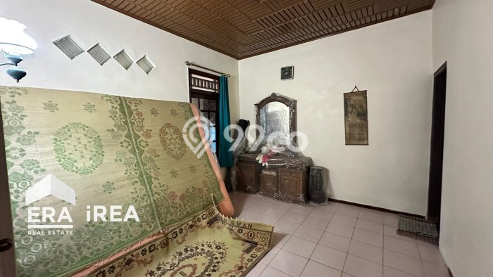 Investasi Menjanjikan! Vila Kawasan Tawangmangu, Area 272m2m², Dekat Mudah Pusat Kota Investasi Menjanjikan! Vila Kawasan Tawangmangu, Area 272m2m², Dekat Mudah Pusat Kota