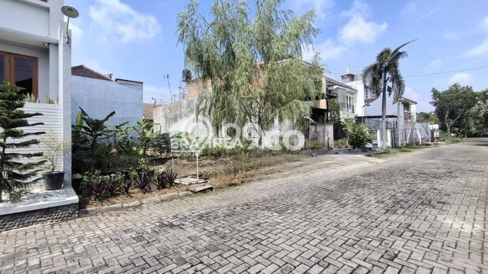 Lahan Dijual Lokasi Solo Baru, Solo dengan Luas Tanah 218m2 dan Status - Lahan Dijual Lokasi Solo Baru, Solo dengan Luas Tanah 218m2 dan Status -