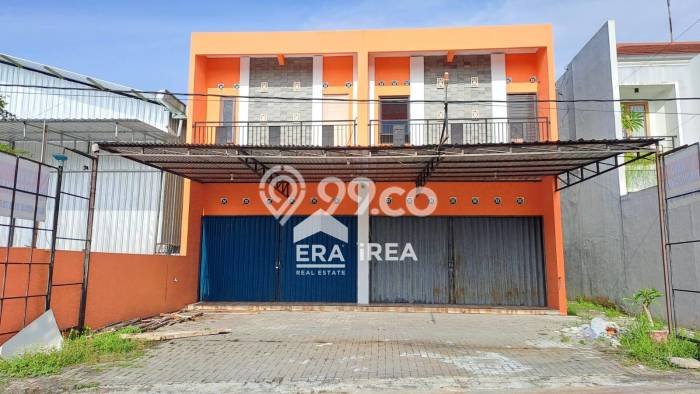 AREA BISNIS! Ruko Kawasan Depok, Luas 550m2m², Area Strategis AREA BISNIS! Ruko Kawasan Depok, Luas 550m2m², Area Strategis