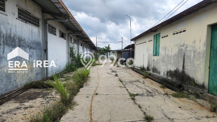 LOKASI STRATEGIS! Pabrik di Gondangrejo, Luas 18000m2m², Area Bisnis, Mainroad LOKASI STRATEGIS! Pabrik di Gondangrejo, Luas 18000m2m², Area Bisnis, Mainroad