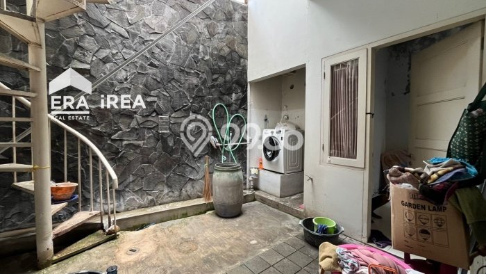 Jual Rumah Minimalis Bagus Punya 4 KT di Jebres Solo SHM Jual Rumah Minimalis Bagus Punya 4 KT di Jebres Solo SHM