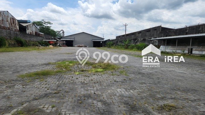 LOKASI STRATEGIS! Pabrik di Gondangrejo, Luas 18000m2m², Area Bisnis, Mainroad LOKASI STRATEGIS! Pabrik di Gondangrejo, Luas 18000m2m², Area Bisnis, Mainroad