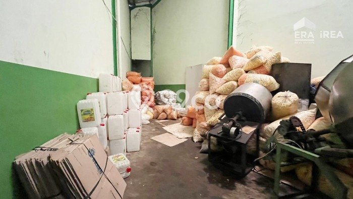 Unit Gudang Dijual di Banjarsari Surakarta 2000m2 Unit Gudang Dijual di Banjarsari Surakarta 2000m2