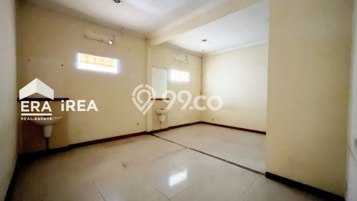 Unit Komersial Disewa Lokasi Laweyan, Solo Spesifikasi Luas Bangunan 280m2 Unit Komersial Disewa Lokasi Laweyan, Solo Spesifikasi Luas Bangunan 280m2