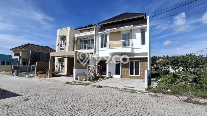 Dijual Cepat Rumah Favorit Siap Huni LB 120m2 di Colomadu, Solo Dijual Cepat Rumah Favorit Siap Huni LB 120m2 di Colomadu, Solo