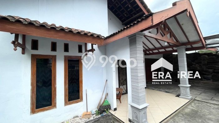 HOT PROPERTY! Rumah Premium di , LT 200m2m² LB 180m2m² HOT PROPERTY! Rumah Premium di , LT 200m2m² LB 180m2m²