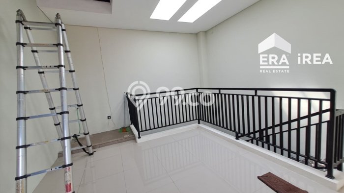 Jual Rumah Minimalis Bagus Punya 3 KT di Colomadu Solo SHM Jual Rumah Minimalis Bagus Punya 3 KT di Colomadu Solo SHM