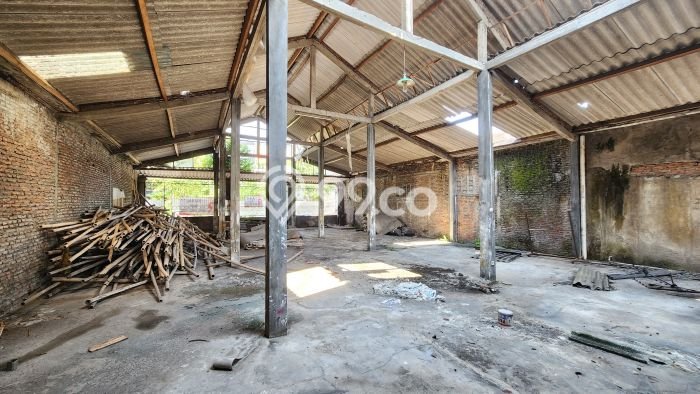 Tanah Kavling di Solo Baru Dijual dengan Luas 300m2 Tanah Kavling di Solo Baru Dijual dengan Luas 300m2