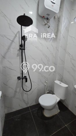 Rumah Kost untuk Dijual di Banjarsari dengan 18 KT, 18 KM, Luas 600m2 Rumah Kost untuk Dijual di Banjarsari dengan 18 KT, 18 KM, Luas 600m2