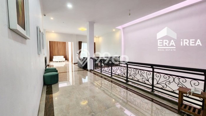 Best Deal Hunian Premium Ideal dan Luas di Banjarsari, Solo Best Deal Hunian Premium Ideal dan Luas di Banjarsari, Solo