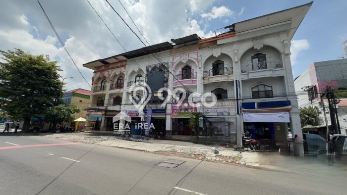 Ruko Disewakan Cepat di Laweyan Solo LB 210m2 Ruko Disewakan Cepat di Laweyan Solo LB 210m2