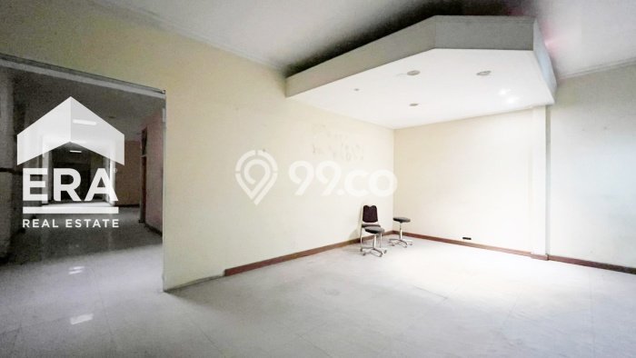 Unit Komersial Disewa Lokasi Laweyan, Solo Spesifikasi Luas Bangunan 280m2 Unit Komersial Disewa Lokasi Laweyan, Solo Spesifikasi Luas Bangunan 280m2