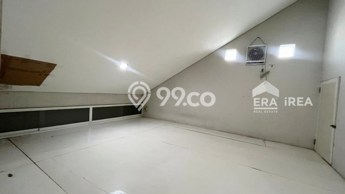 Jual Rumah Minimalis Bagus Punya 4 KT di Banjarsari Surakarta SHM Jual Rumah Minimalis Bagus Punya 4 KT di Banjarsari Surakarta SHM
