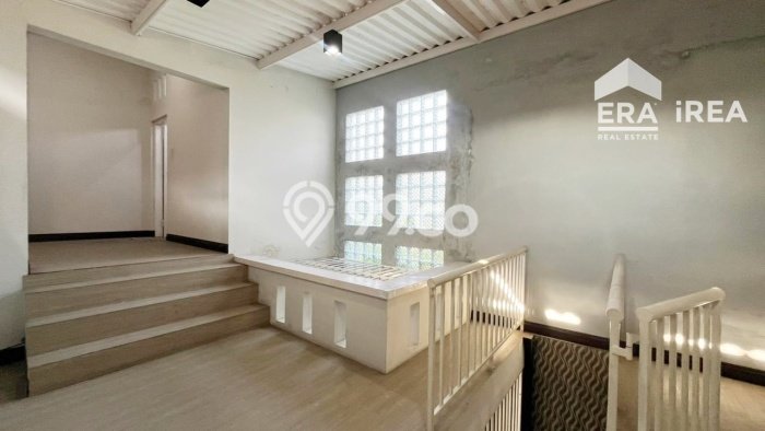 Jual Rumah Minimalis Bagus Punya 4 KT di Banjarsari Surakarta SHM Jual Rumah Minimalis Bagus Punya 4 KT di Banjarsari Surakarta SHM
