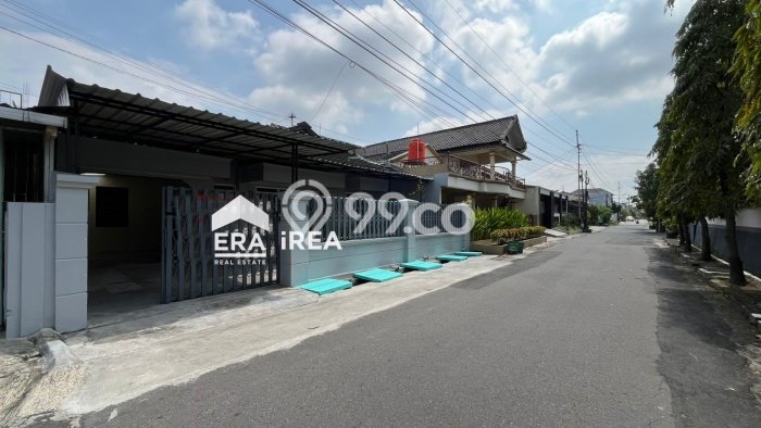 Disewakan Segera Rumah Kondisi Bagus di Kawasan Solo Baru, Solo Disewakan Segera Rumah Kondisi Bagus di Kawasan Solo Baru, Solo