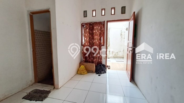 Rumah Kost Dijual di Banjarsari, Solo, 10 KT, 10 KM, Bangunan 290m2 Rumah Kost Dijual di Banjarsari, Solo, 10 KT, 10 KM, Bangunan 290m2