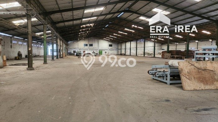 LOKASI STRATEGIS! Pabrik di Gondangrejo, Luas 18000m2m², Area Bisnis, Mainroad LOKASI STRATEGIS! Pabrik di Gondangrejo, Luas 18000m2m², Area Bisnis, Mainroad