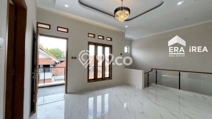 Dijual Rumah Premium dengan Fasilitas Sekitar Komplit di Banjarsari, Solo Dijual Rumah Premium dengan Fasilitas Sekitar Komplit di Banjarsari, Solo