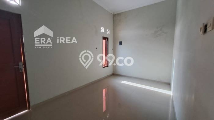 AREA BISNIS! Ruko Kawasan Depok, Luas 550m2m², Area Strategis AREA BISNIS! Ruko Kawasan Depok, Luas 550m2m², Area Strategis