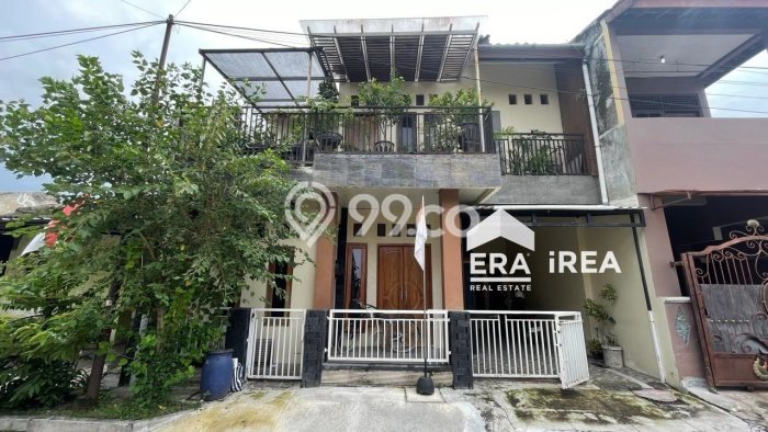 For Sale Rumah 5 Kamar Lokasi Ideal Bagus dan Strategis di Colomadu For Sale Rumah 5 Kamar Lokasi Ideal Bagus dan Strategis di Colomadu
