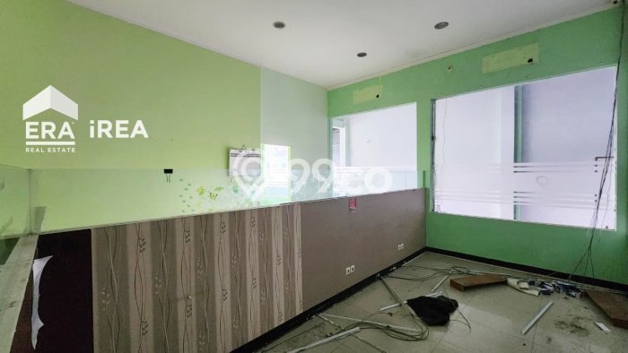 Gudang Komersial Dijual di Jebres Solo LT 1577m2 & LB 2000m2 Gudang Komersial Dijual di Jebres Solo LT 1577m2 & LB 2000m2