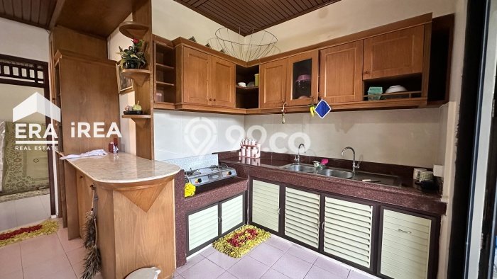 BISNIS POTENSIAL! Vila di Tawangmangu, Area 272m2m², Potensi Menjanjikan BISNIS POTENSIAL! Vila di Tawangmangu, Area 272m2m², Potensi Menjanjikan