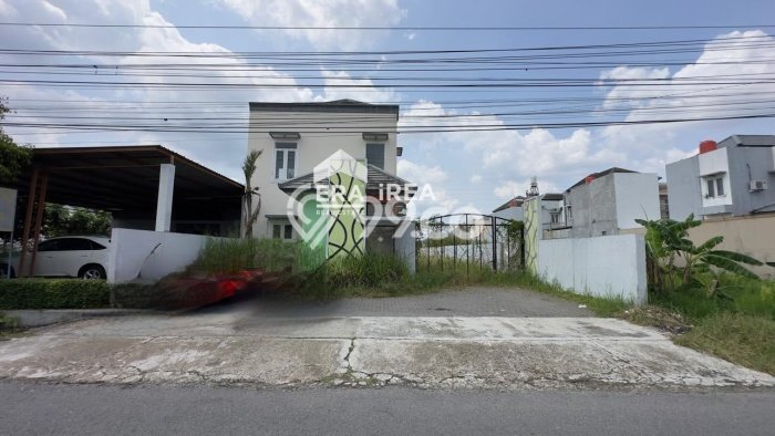 Rumah Mewah Siap Huni LT 1832m2 di Kartasura, Sukoharjo Rumah Mewah Siap Huni LT 1832m2 di Kartasura, Sukoharjo