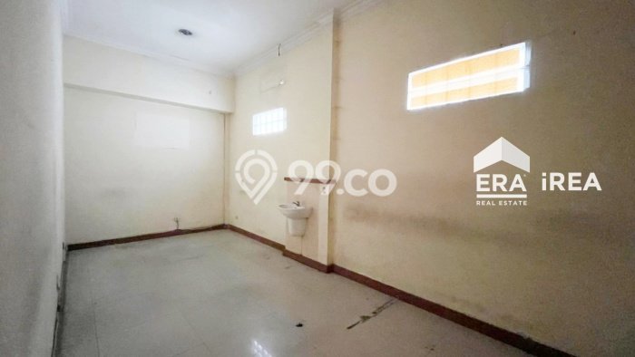 Komersial Disewa di Laweyan, Solo, LT 280m2 / LB 280m2 Komersial Disewa di Laweyan, Solo, LT 280m2 / LB 280m2
