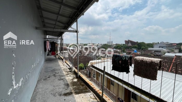 Kost Dijual Lokasi Jebres, Solo, Spesifikasi 24 Kamar Tidur dan Luas 350m2 Kost Dijual Lokasi Jebres, Solo, Spesifikasi 24 Kamar Tidur dan Luas 350m2
