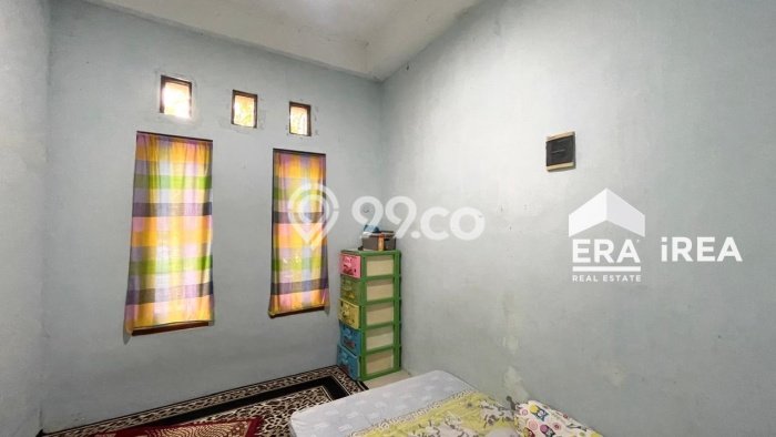 For Sale Rumah 5 Kamar Lokasi Ideal Bagus dan Strategis di Colomadu For Sale Rumah 5 Kamar Lokasi Ideal Bagus dan Strategis di Colomadu