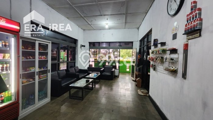 Area Strategis! Disewakan Komersial Lokasi Laweyan, Solo Cocok untuk Bisnis Area Strategis! Disewakan Komersial Lokasi Laweyan, Solo Cocok untuk Bisnis