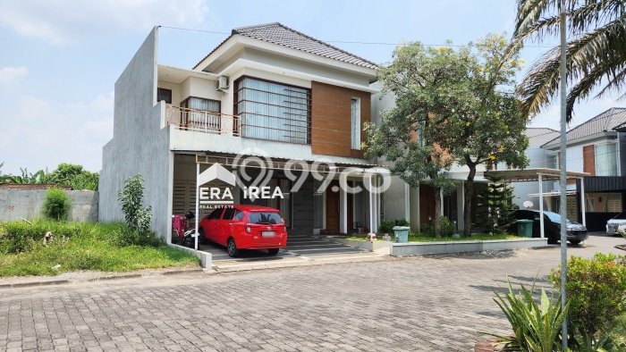 Dijual Rumah Mewah Exclusive di Solo Baru, Solo Dijual Rumah Mewah Exclusive di Solo Baru, Solo