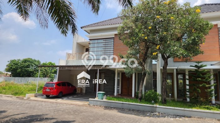 Dijual Rumah Mewah Exclusive di Solo Baru, Solo Dijual Rumah Mewah Exclusive di Solo Baru, Solo