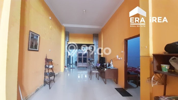 Jual Rumah Strategis Bagus Punya 3 KT di Banjarsari Solo SHM Jual Rumah Strategis Bagus Punya 3 KT di Banjarsari Solo SHM