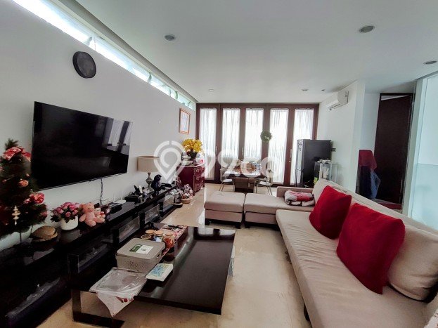 Rumah Elit Modern Tanpa Renovasi di Kemang Jakarta Selatan Rumah Elit Modern Tanpa Renovasi di Kemang Jakarta Selatan