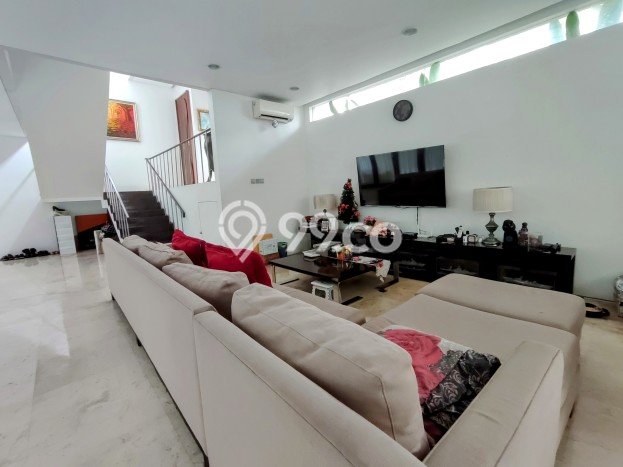 Rumah Elit Modern Tanpa Renovasi di Kemang Jakarta Selatan Rumah Elit Modern Tanpa Renovasi di Kemang Jakarta Selatan
